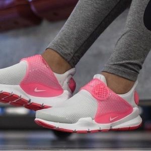 New Nike Sock Dart Youth Size 5Y